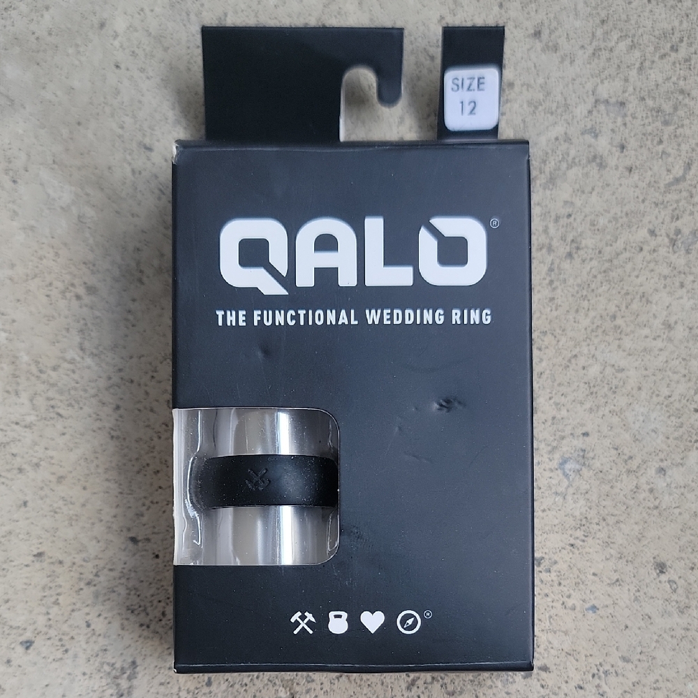 QALO Black Silicone Ring for Men